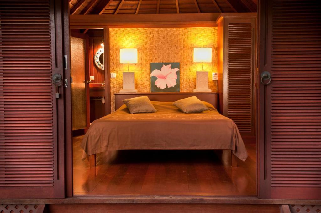 Robinson'S Cove Villas Papetoai Room photo